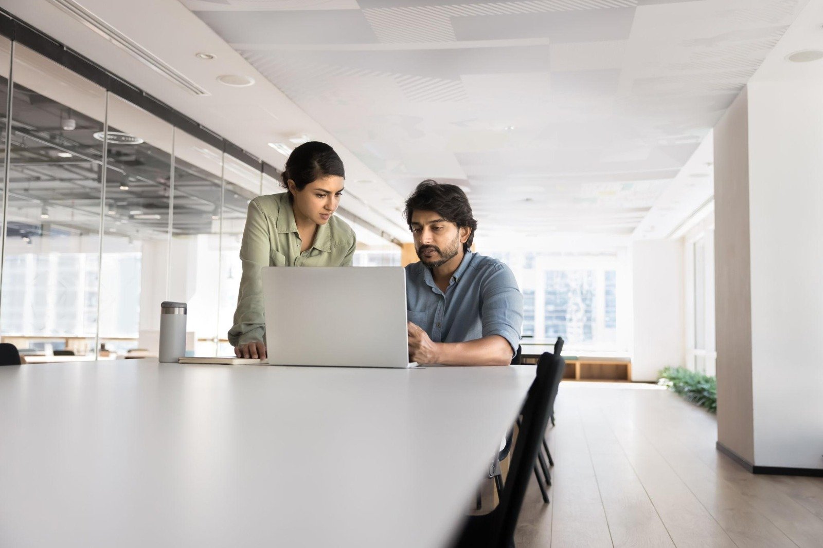 Why Students Are Choosing Skill-Based Learning Over Traditional Career Paths